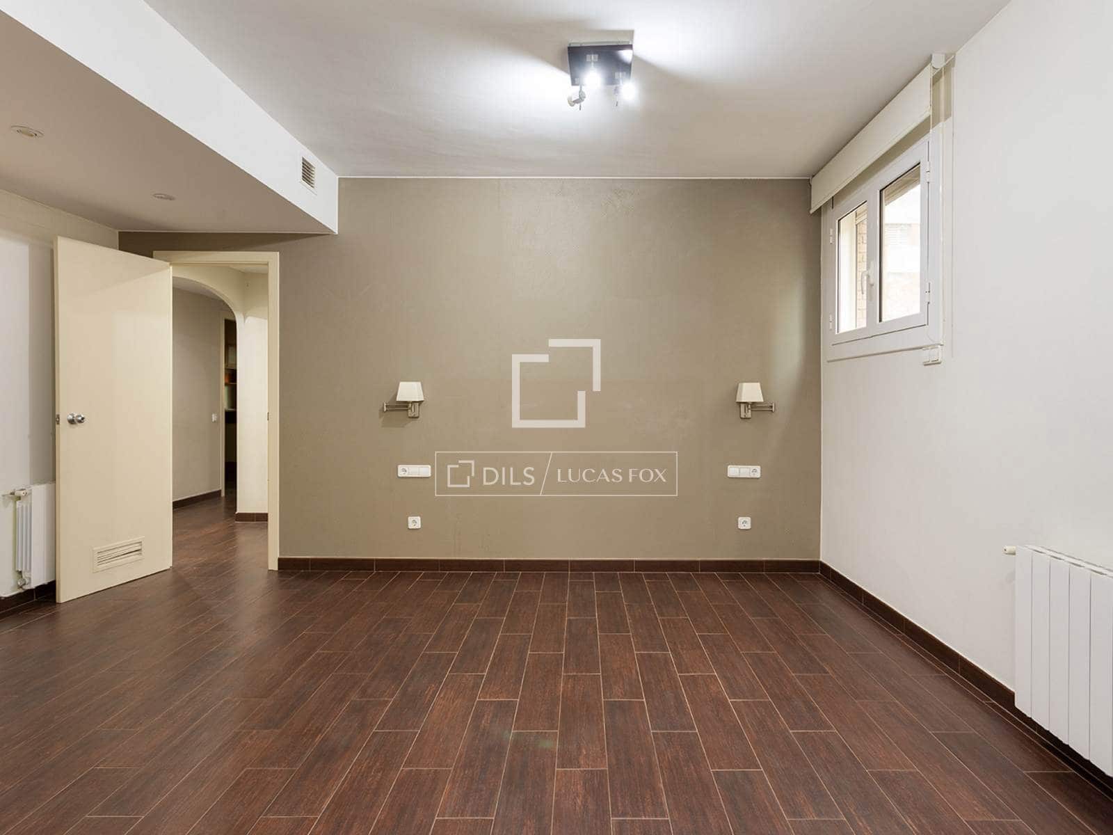 3 soverom Leilighet til salgs i Barcelona by med svømmebasseng garasje - € 870 000 (Ref: 10147921)