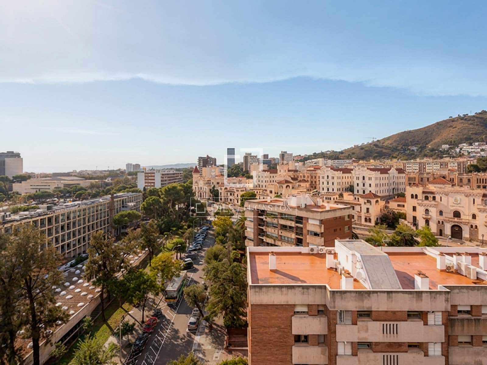 3 soverom Leilighet til salgs i Barcelona by med svømmebasseng garasje - € 870 000 (Ref: 10147921)