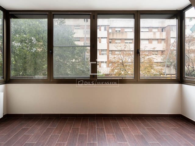 3 soverom Leilighet til salgs i Barcelona by med svømmebasseng garasje - € 870 000 (Ref: 10147921)
