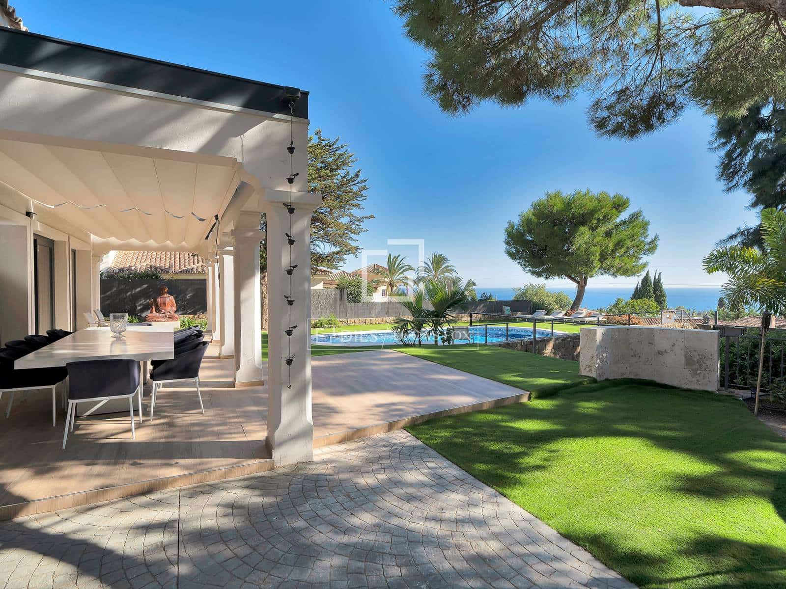 5 makuuhuone Huvila myytävänä paikassa Marbella mukana uima-altaan 
autotalli - 3 550 000 € (Ref: 10147924)