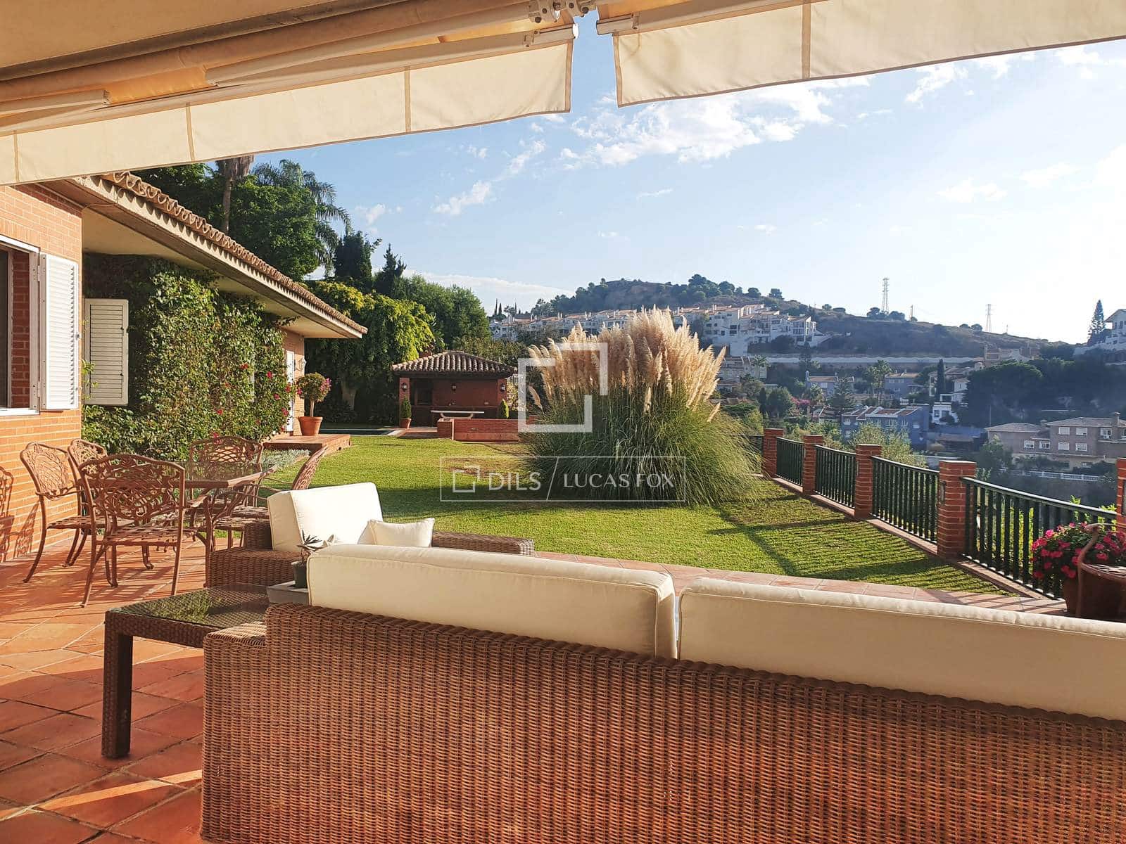4 bedroom Villa for sale in Malaga city with pool garage - € 1,700,000 (Ref: 10147998)