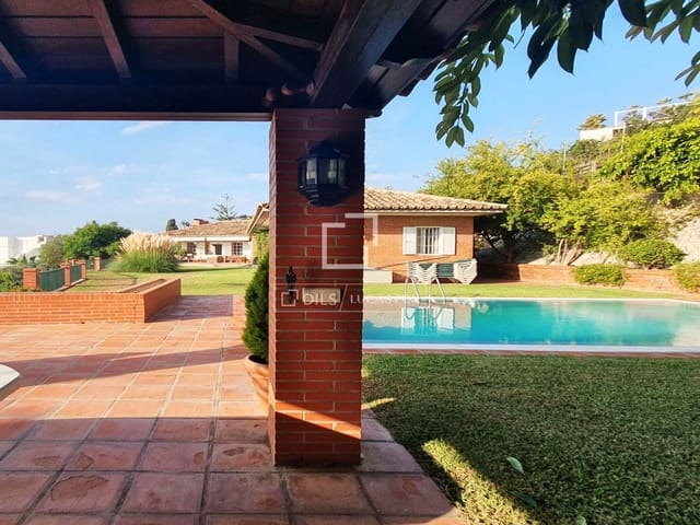 4 Zimmer Villa zu verkaufen in Málaga Stadt mit Pool Garage - 1.700.000 € (Ref: 10147998)