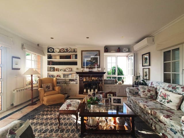4 Zimmer Villa zu verkaufen in Málaga Stadt mit Pool Garage - 1.700.000 € (Ref: 10147998)