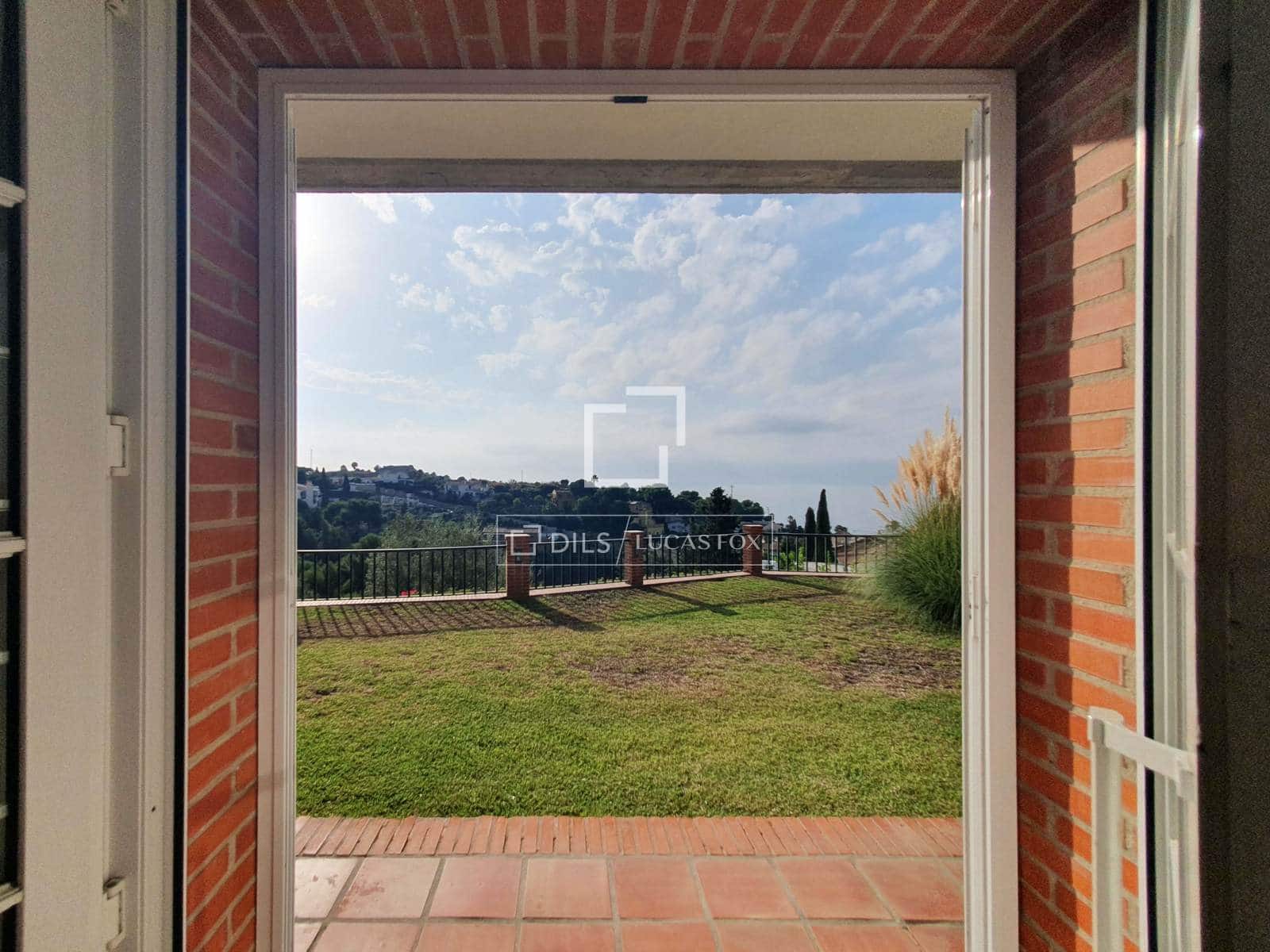 4 bedroom Villa for sale in Malaga city with pool garage - € 1,700,000 (Ref: 10147998)
