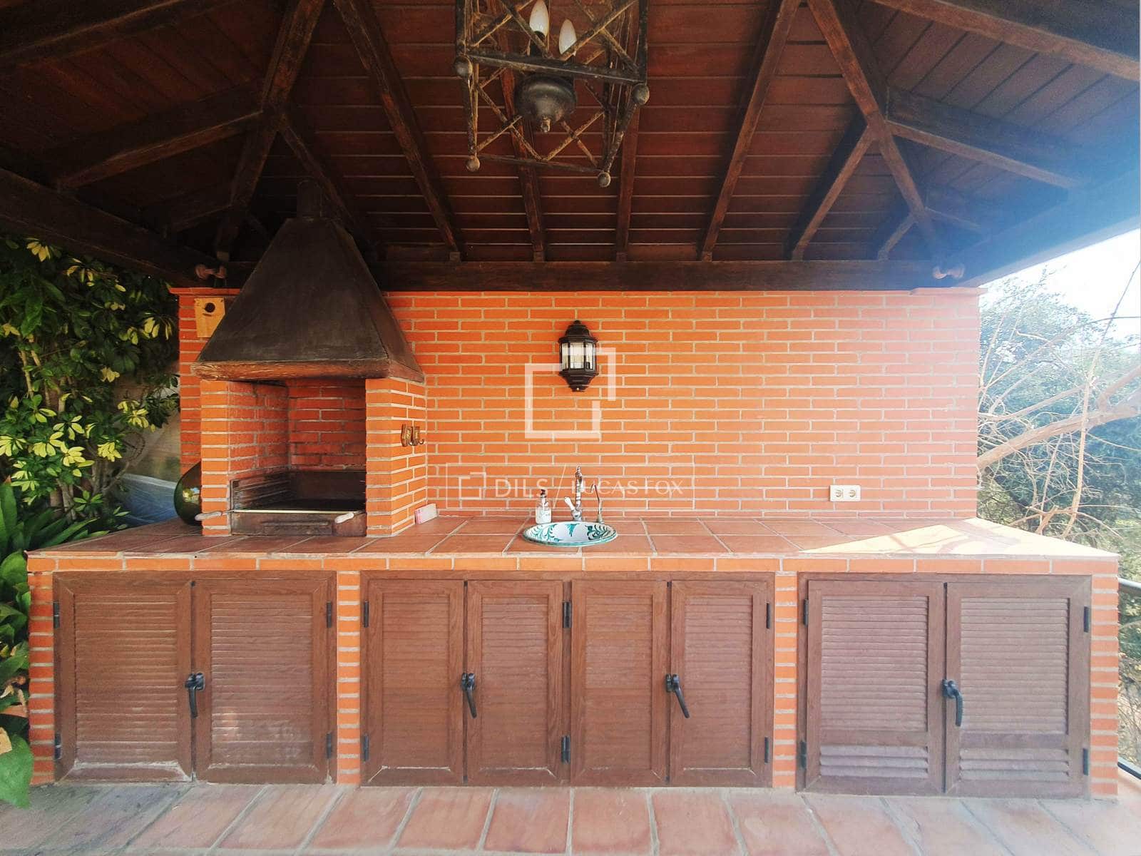 4 bedroom Villa for sale in Malaga city with pool garage - € 1,700,000 (Ref: 10147998)