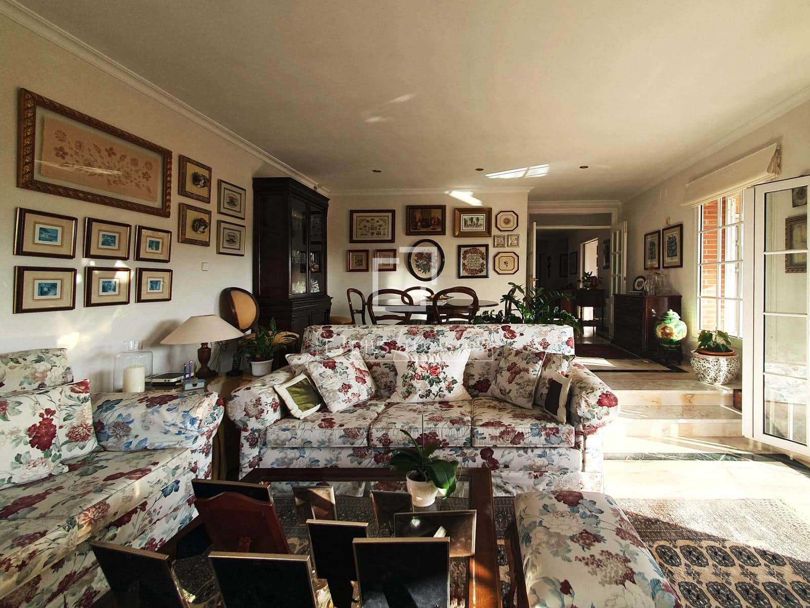 4 bedroom Villa for sale in Malaga city with pool garage - € 1,700,000 (Ref: 10147998)
