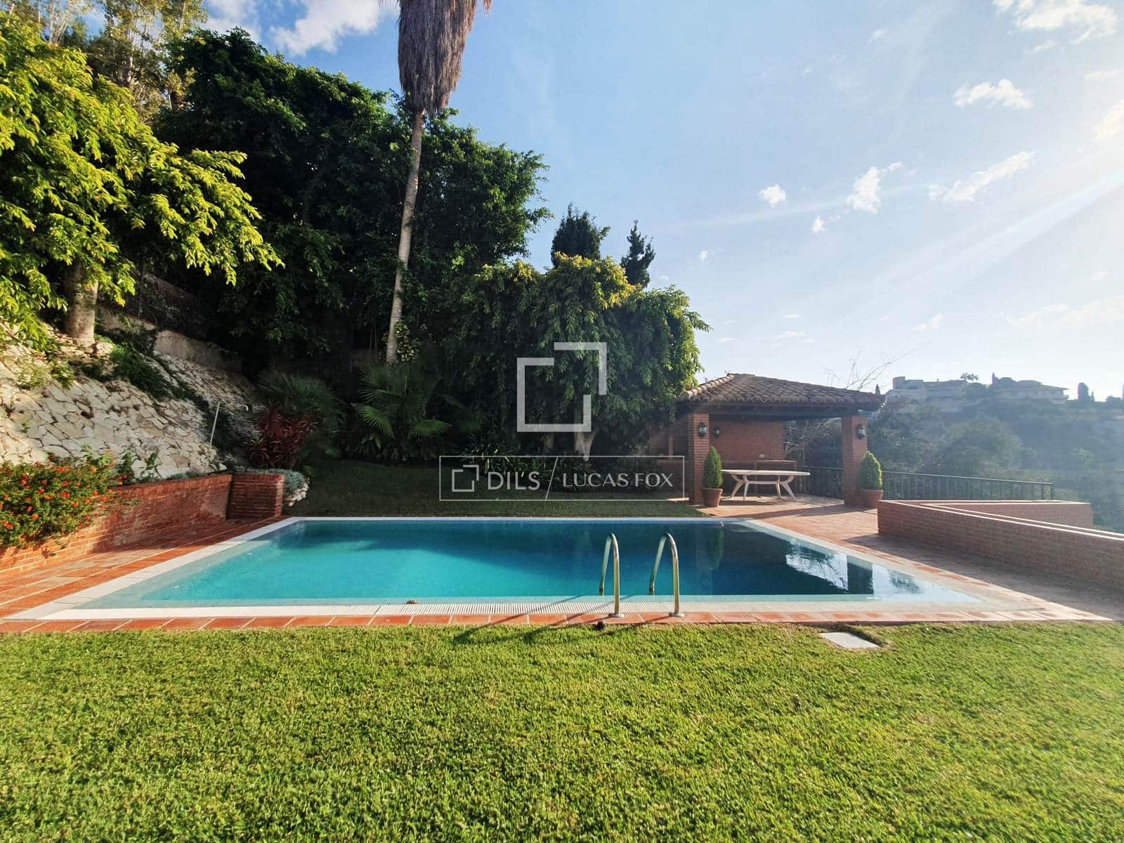 4 bedroom Villa for sale in Malaga city with pool garage - € 1,700,000 (Ref: 10147998)
