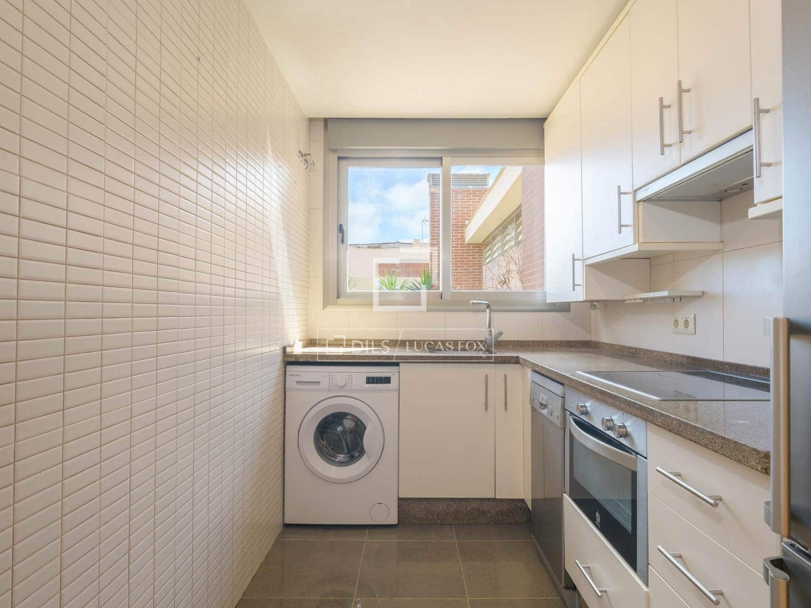 1 bedroom Apartment for sale in Malaga city with pool garage - € 455,000 (Ref: 10147999)