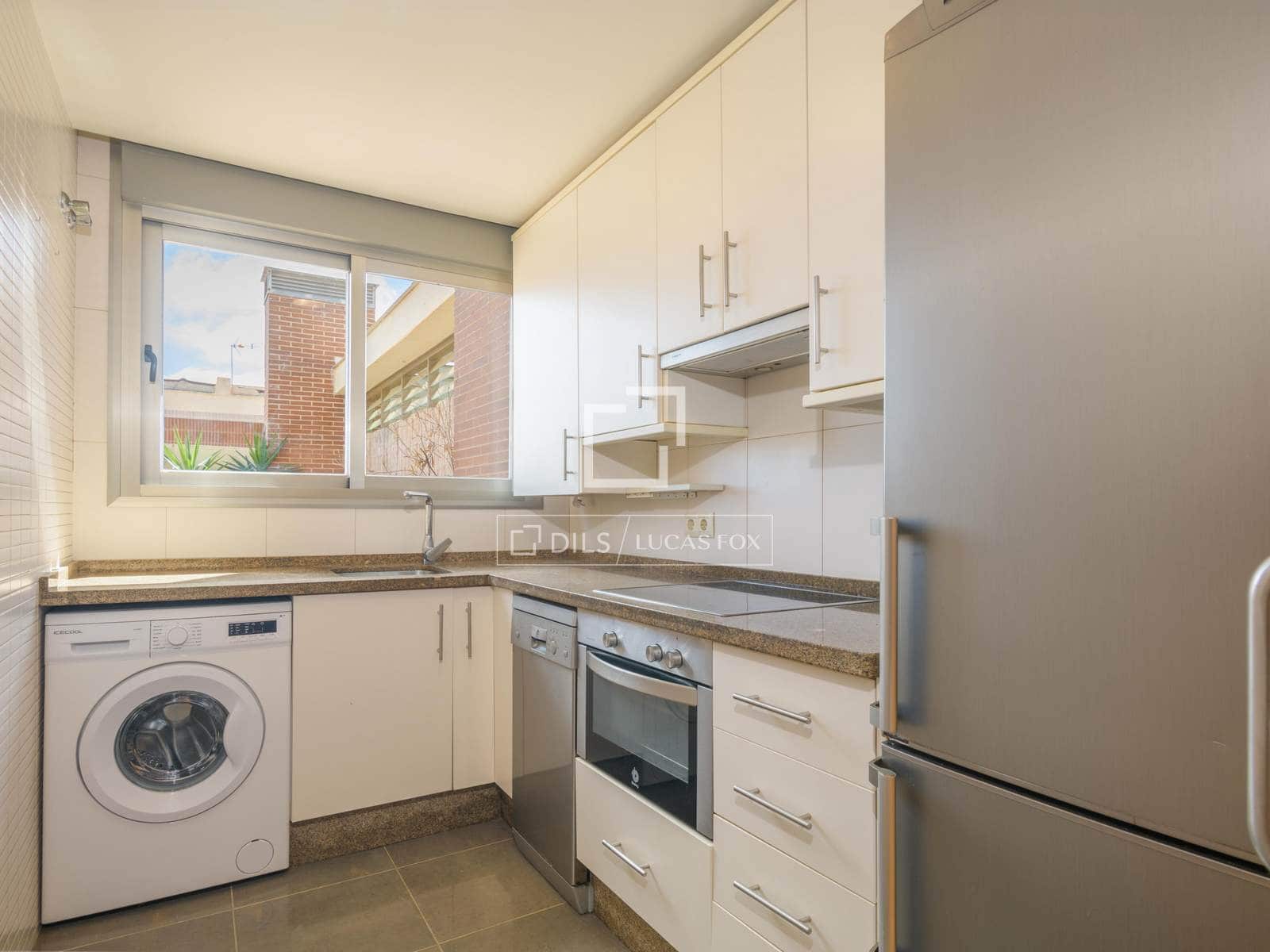 1 bedroom Apartment for sale in Malaga city with pool garage - € 455,000 (Ref: 10147999)