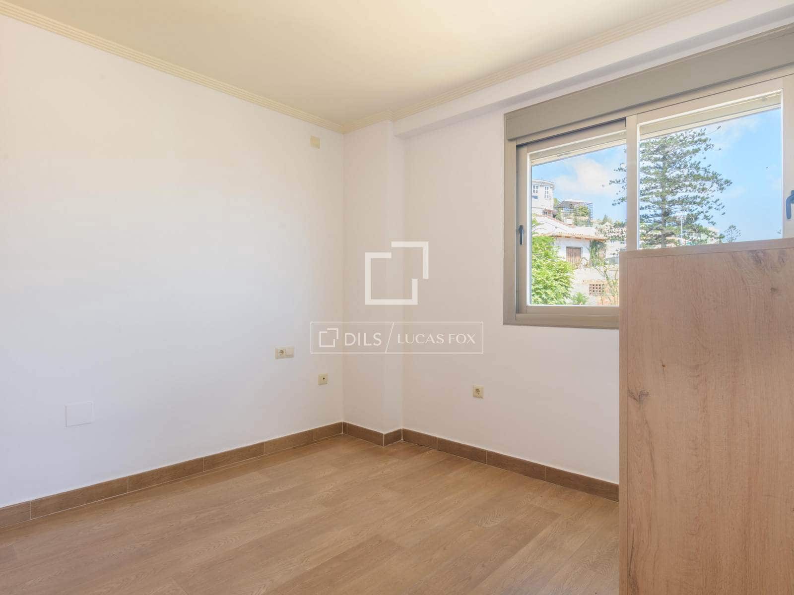 1 bedroom Apartment for sale in Malaga city with pool garage - € 455,000 (Ref: 10147999)