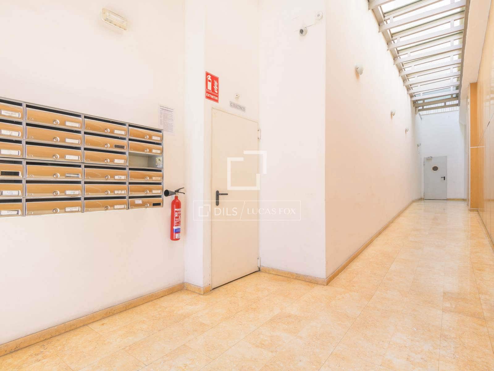 1 bedroom Apartment for sale in Malaga city with pool garage - € 455,000 (Ref: 10147999)