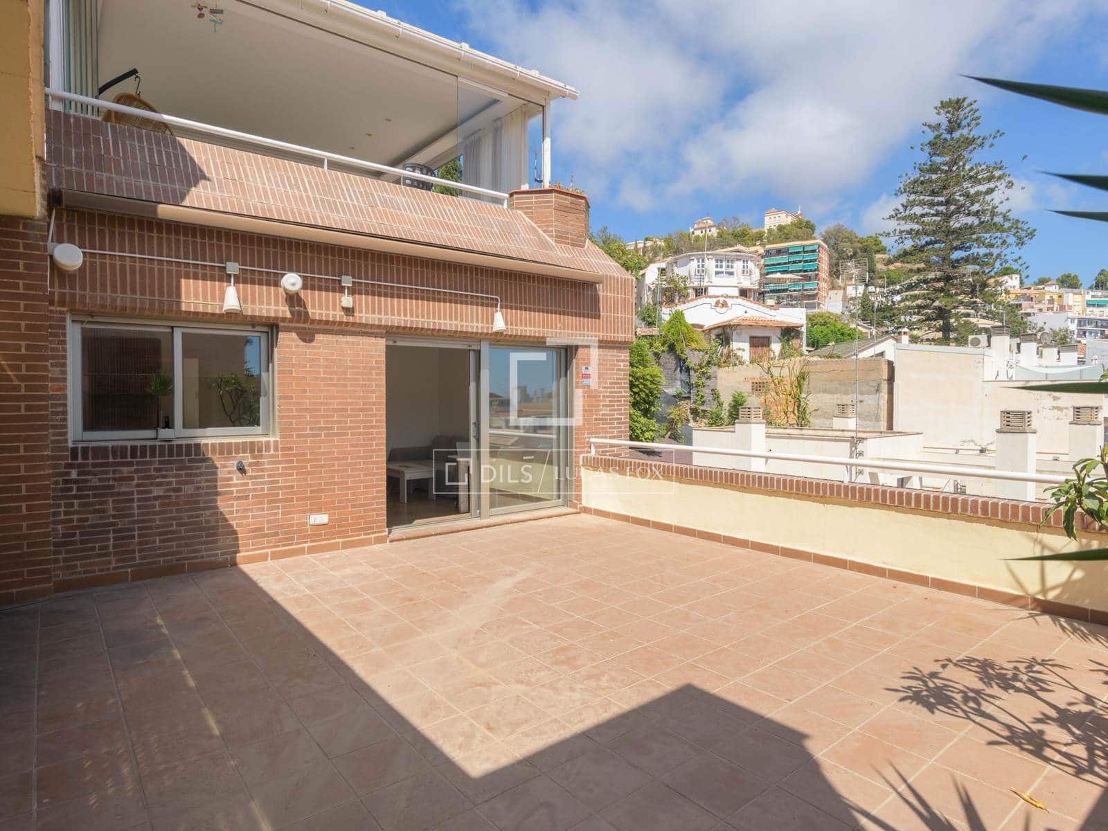 1 bedroom Apartment for sale in Malaga city with pool garage - € 455,000 (Ref: 10147999)