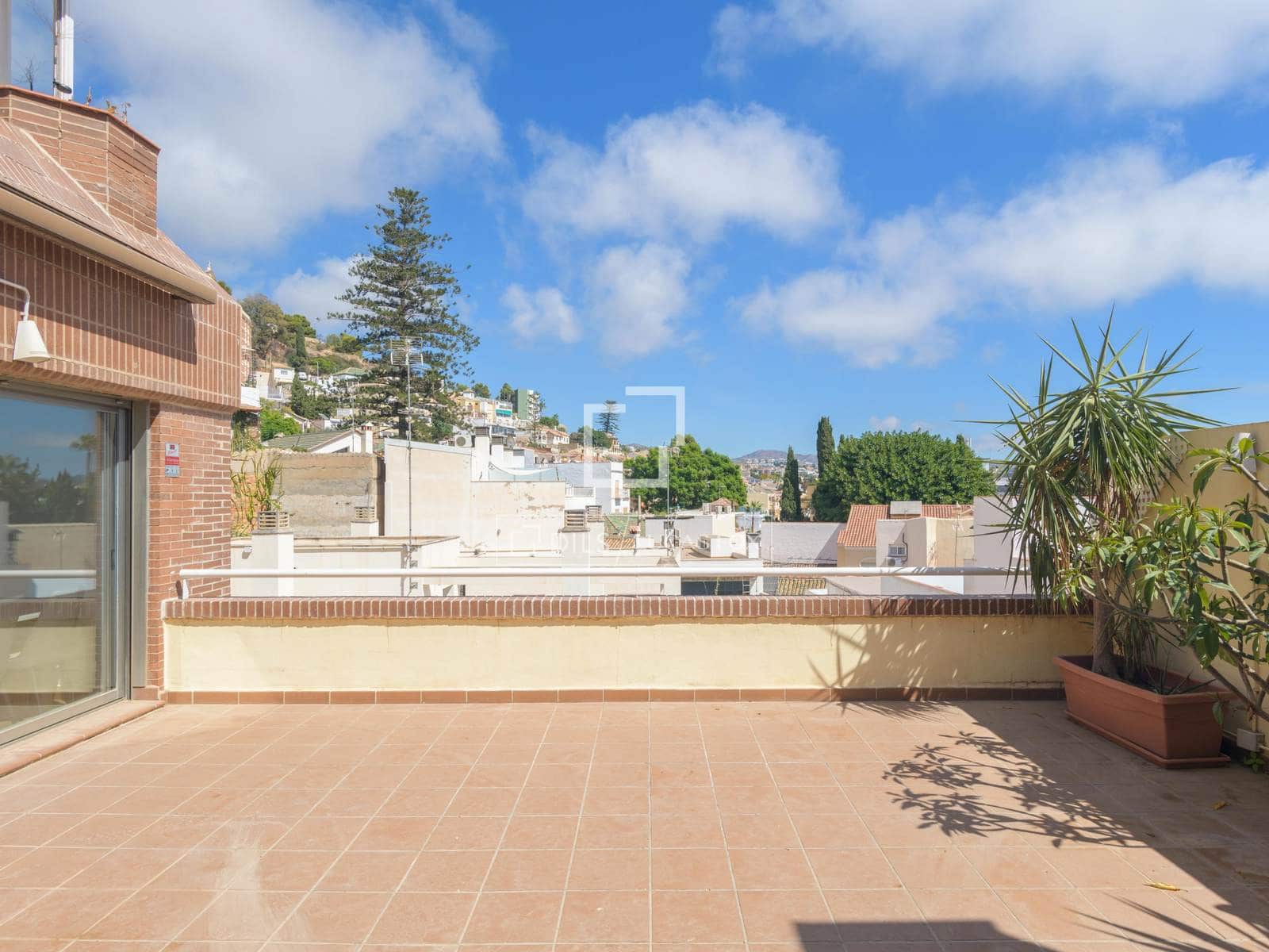 1 bedroom Apartment for sale in Malaga city with pool garage - € 455,000 (Ref: 10147999)