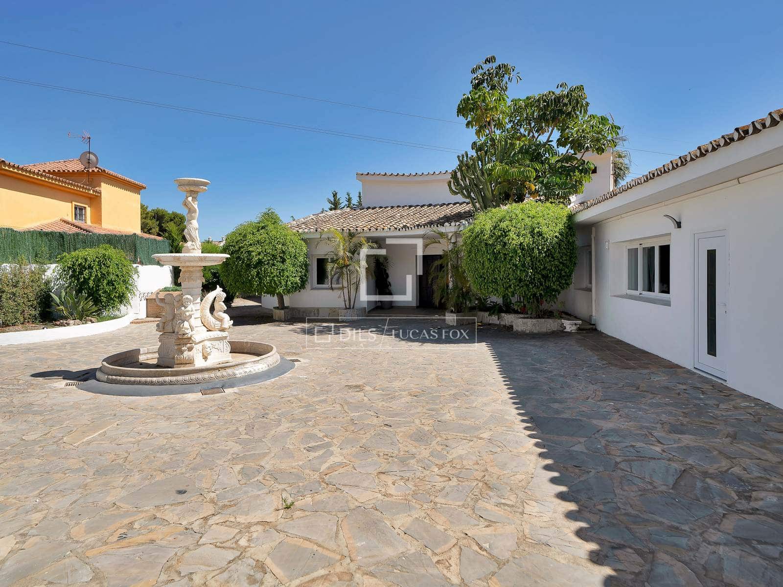7 quarto Moradia para venda em Marbella com piscina garagem - 2 180 000 € (Ref: 10148001)