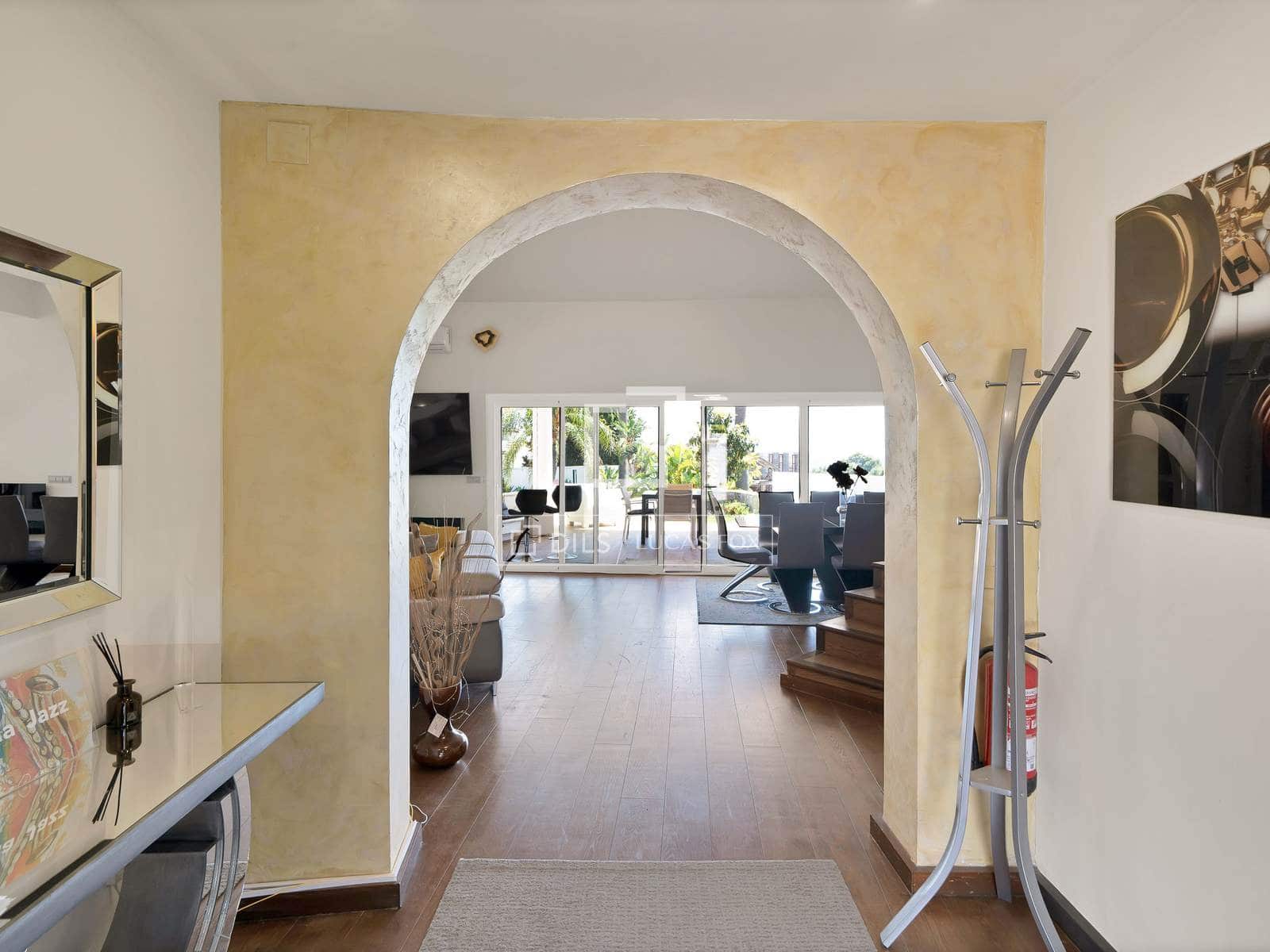 7 quarto Moradia para venda em Marbella com piscina garagem - 2 180 000 € (Ref: 10148001)