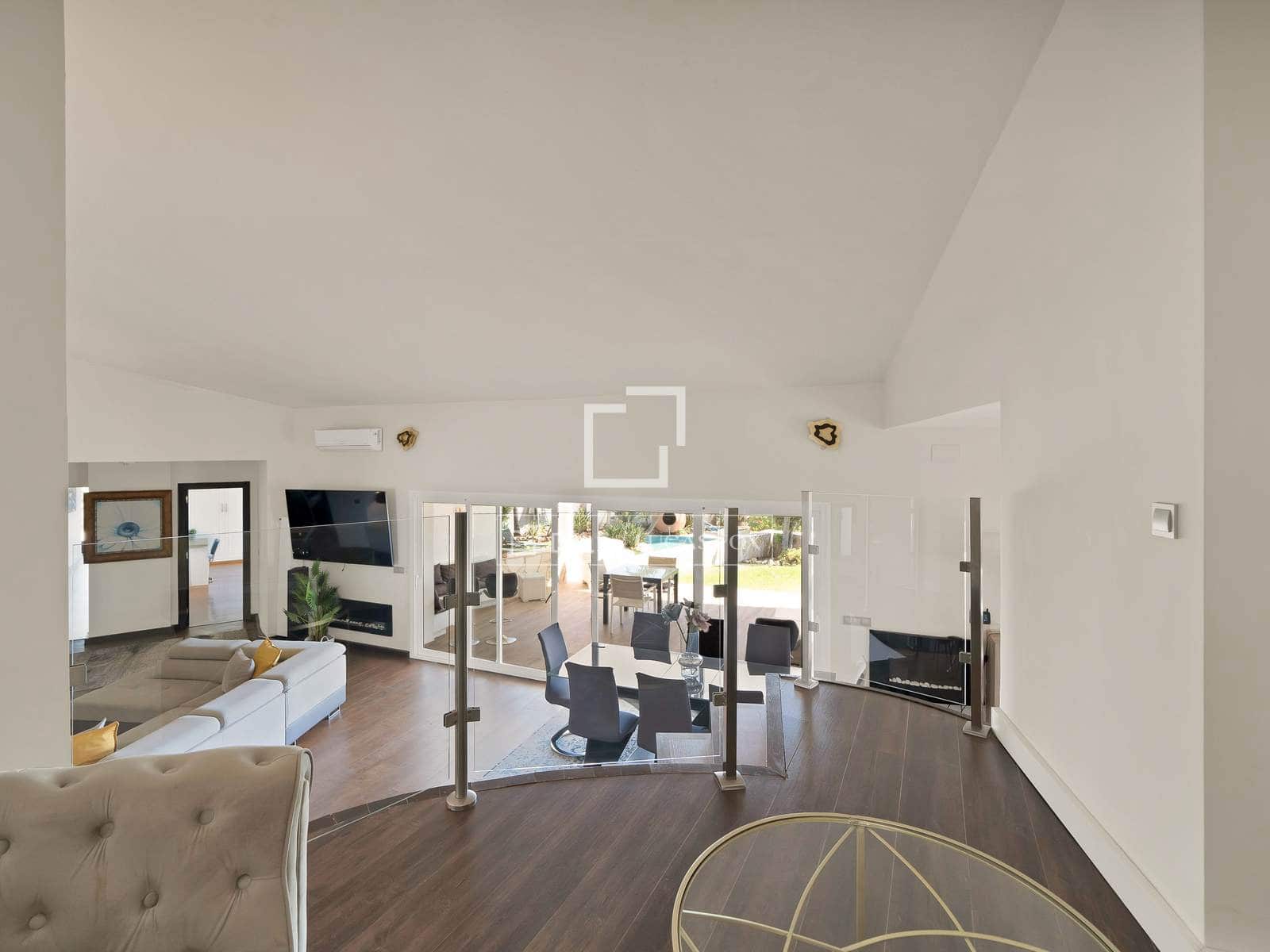 7 quarto Moradia para venda em Marbella com piscina garagem - 2 180 000 € (Ref: 10148001)