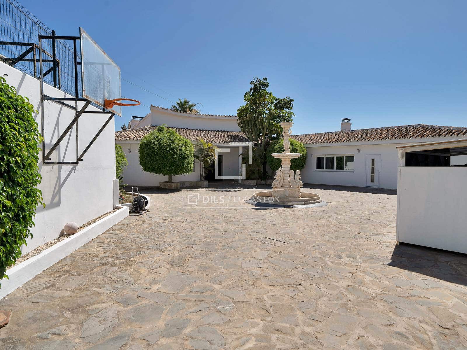 7 quarto Moradia para venda em Marbella com piscina garagem - 2 180 000 € (Ref: 10148001)