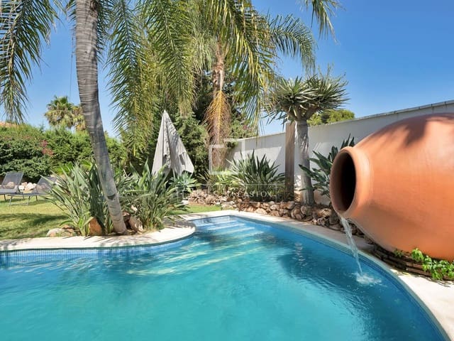 7 quarto Moradia para venda em Marbella com piscina garagem - 2 180 000 € (Ref: 10148001)