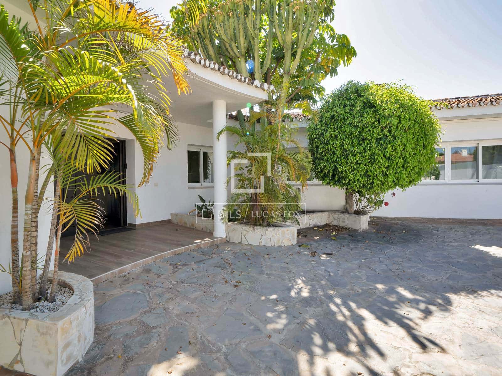 7 quarto Moradia para venda em Marbella com piscina garagem - 2 180 000 € (Ref: 10148001)
