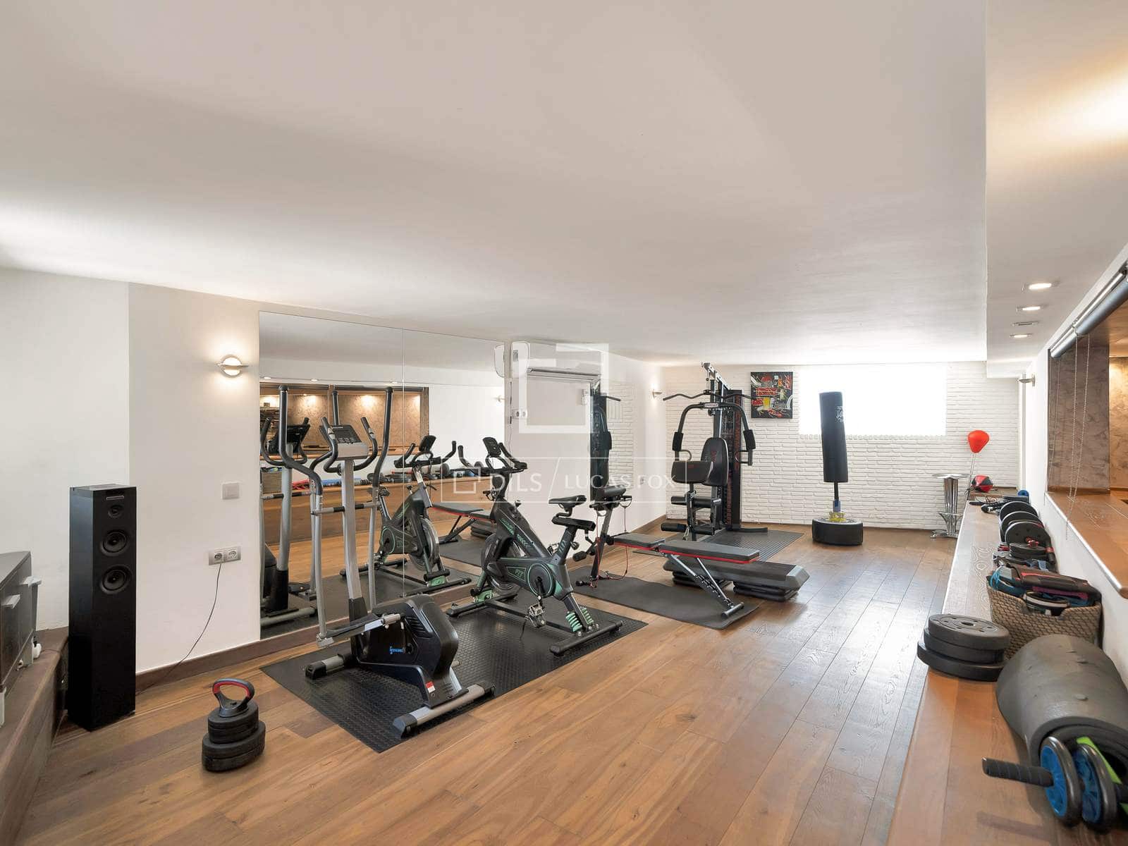 7 quarto Moradia para venda em Marbella com piscina garagem - 2 180 000 € (Ref: 10148001)