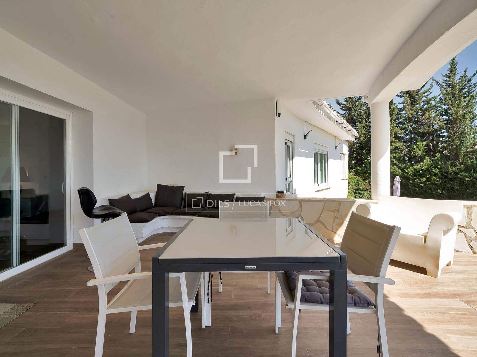 7 quarto Moradia para venda em Marbella com piscina garagem - 2 180 000 € (Ref: 10148001)