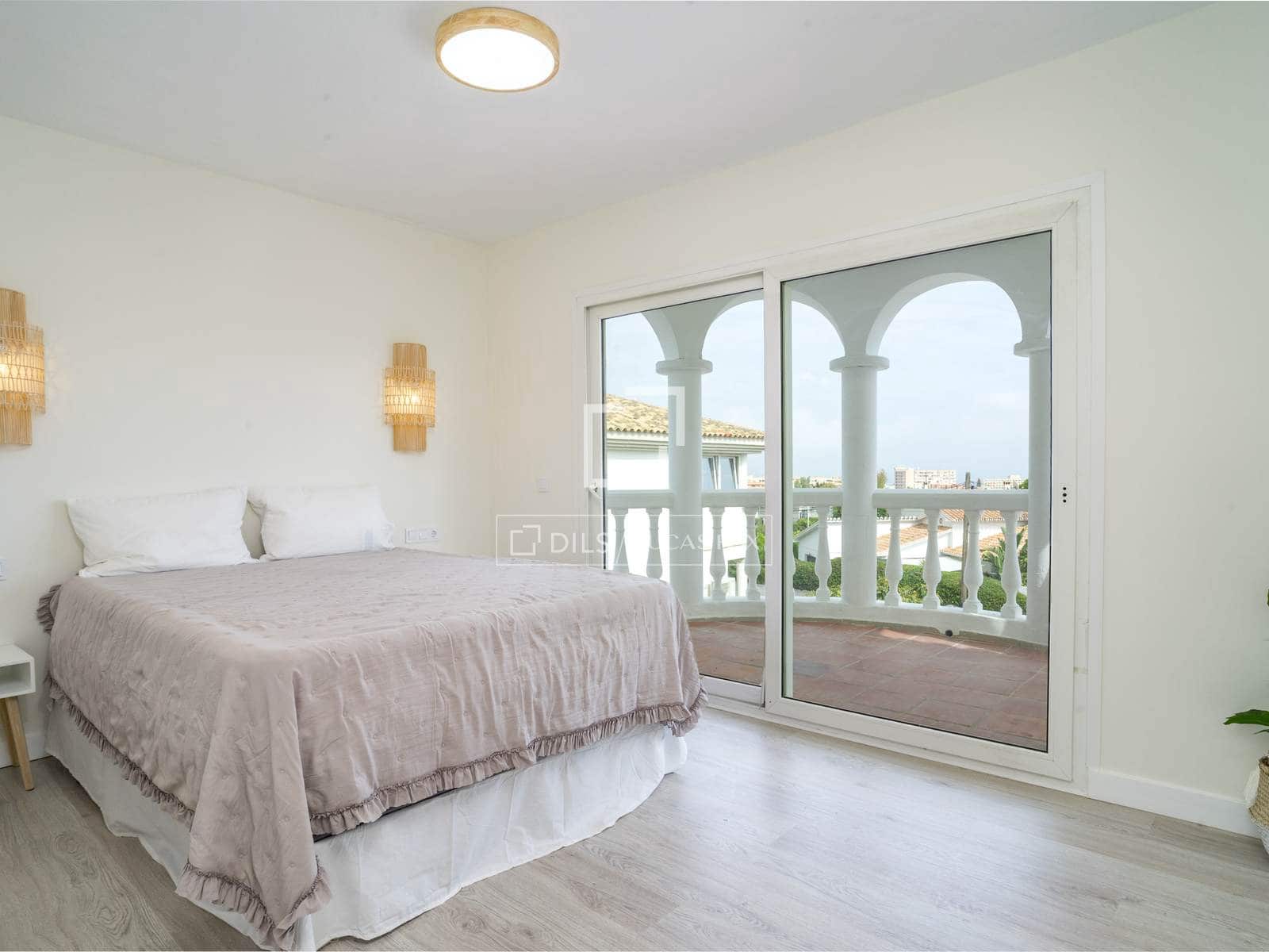 5 sypialnia Willa na sprzedaż w Benalmadena z basenem garażem - 950 000 € (Ref: 10148127)