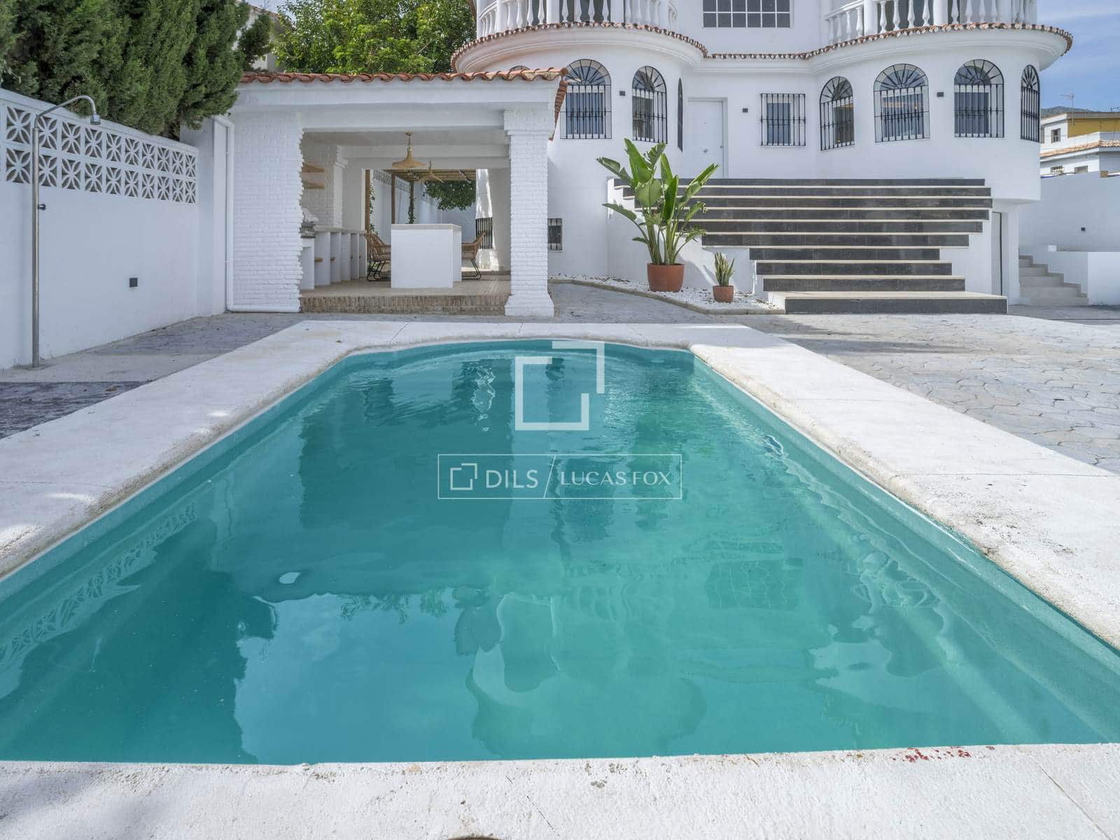5 sypialnia Willa na sprzedaż w Benalmadena z basenem garażem - 950 000 € (Ref: 10148127)