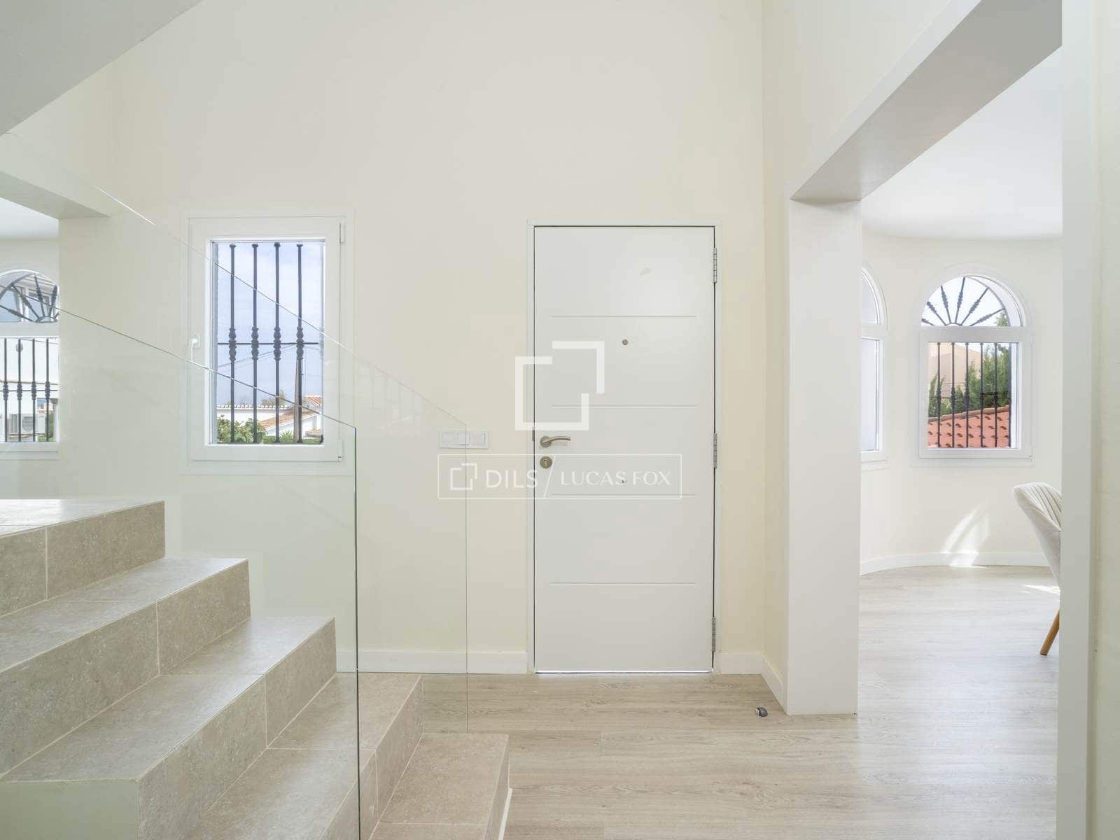 5 sypialnia Willa na sprzedaż w Benalmadena z basenem garażem - 950 000 € (Ref: 10148127)