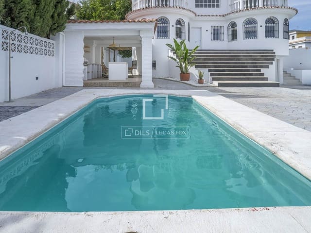 5 sypialnia Willa na sprzedaż w Benalmádena z basenem garażem - 950 000 € (Ref: 10148127)