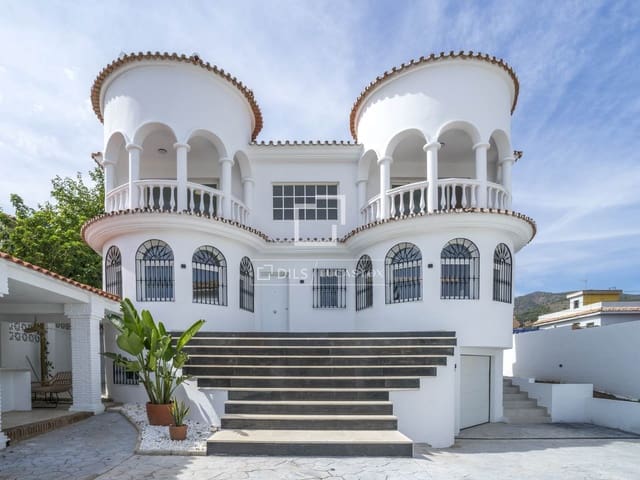 5 sypialnia Willa na sprzedaż w Benalmádena z basenem garażem - 950 000 € (Ref: 10148127)
