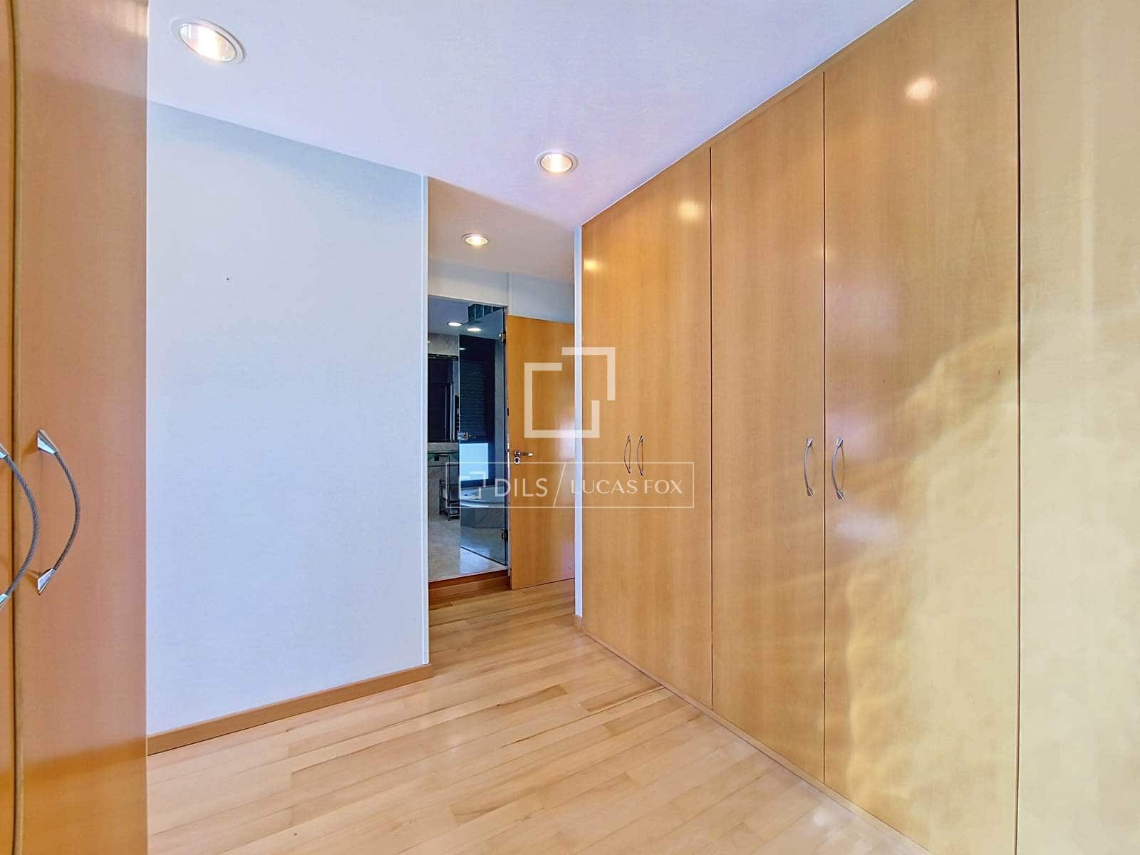 7 soverom Villa til salgs i Cunit med svømmebasseng garasje - € 1 200 000 (Ref: 10148129)
