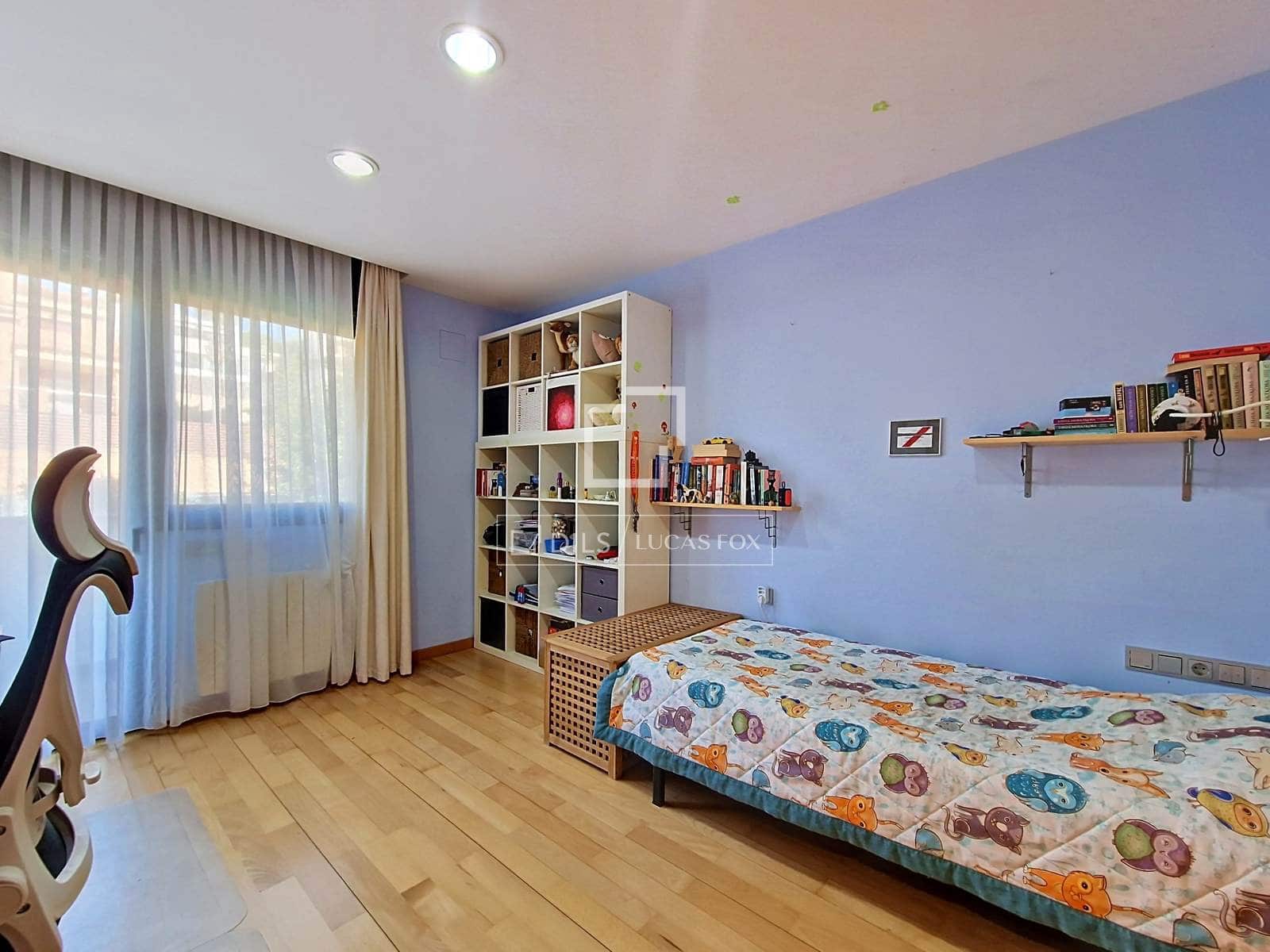 7 soverom Villa til salgs i Cunit med svømmebasseng garasje - € 1 200 000 (Ref: 10148129)