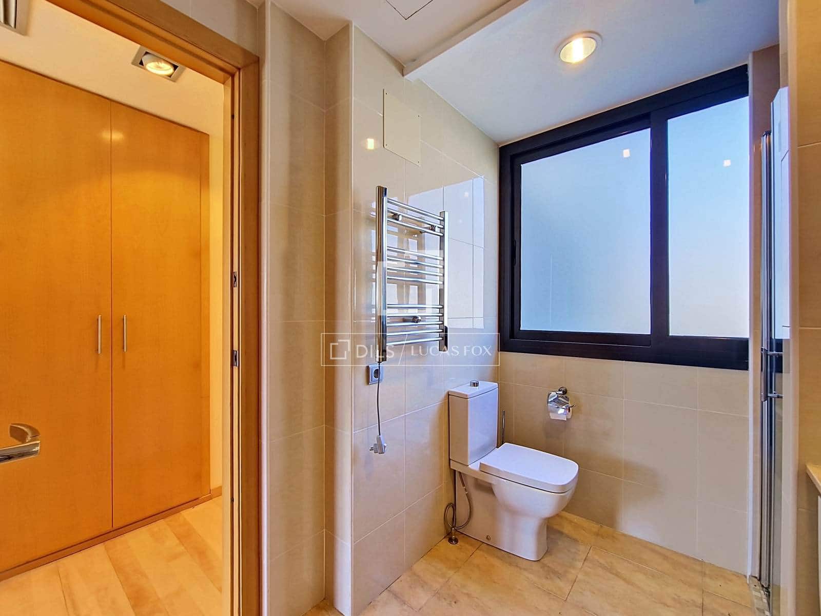 7 soverom Villa til salgs i Cunit med svømmebasseng garasje - € 1 200 000 (Ref: 10148129)