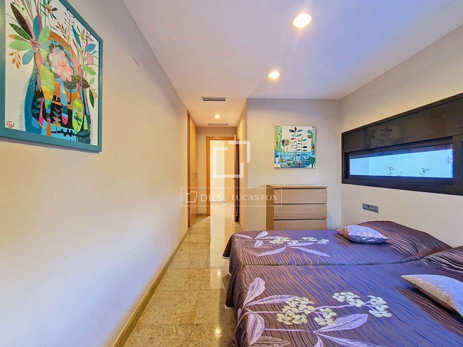 7 soverom Villa til salgs i Cunit med svømmebasseng garasje - € 1 200 000 (Ref: 10148129)