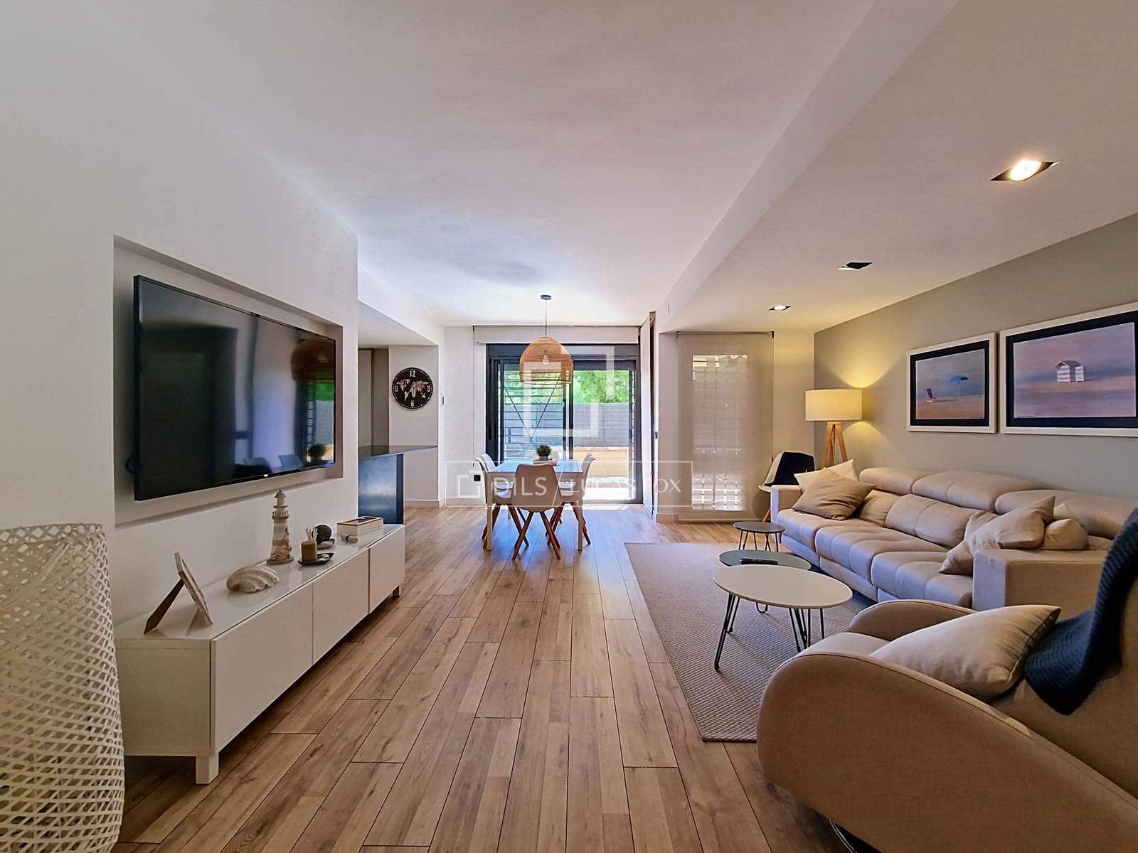 4 bedroom Apartment for sale in Cubelles with pool garage - € 649,000 (Ref: 10148160)
