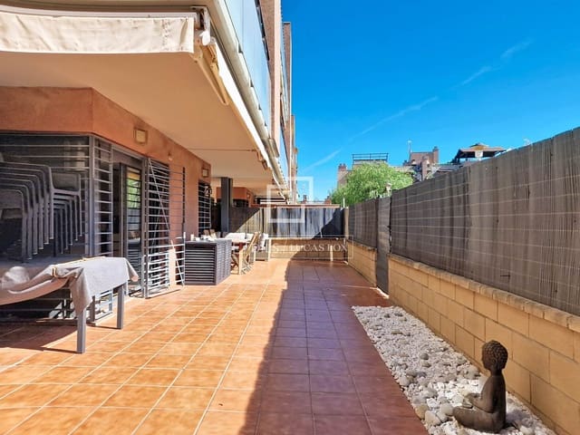 4 bedroom Apartment for sale in Cubelles with pool garage - € 649,000 (Ref: 10148160)