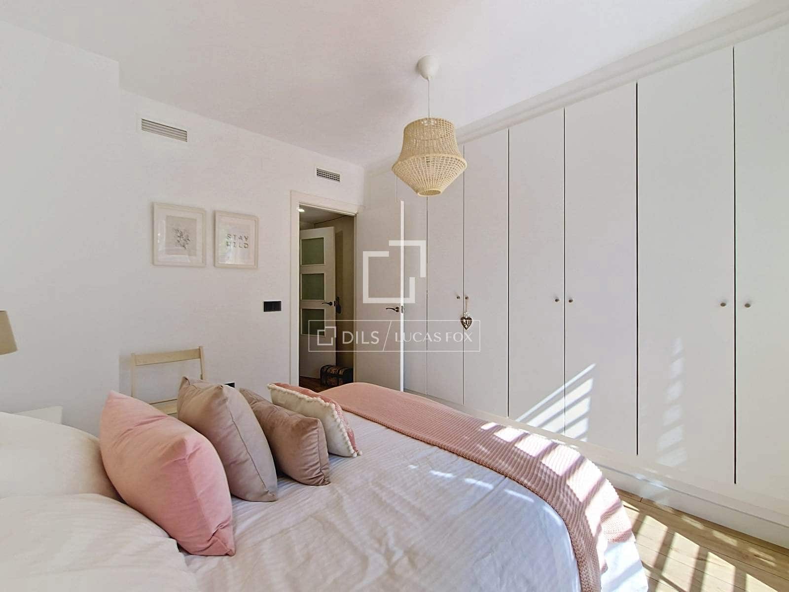 4 bedroom Apartment for sale in Cubelles with pool garage - € 649,000 (Ref: 10148160)