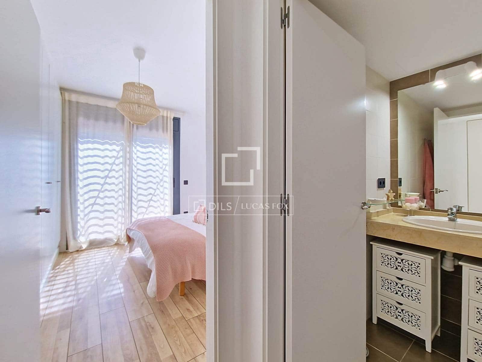 4 bedroom Apartment for sale in Cubelles with pool garage - € 649,000 (Ref: 10148160)