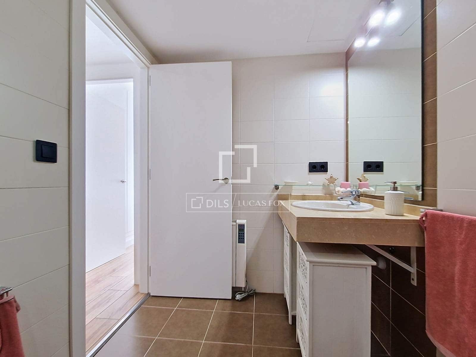 4 bedroom Apartment for sale in Cubelles with pool garage - € 649,000 (Ref: 10148160)