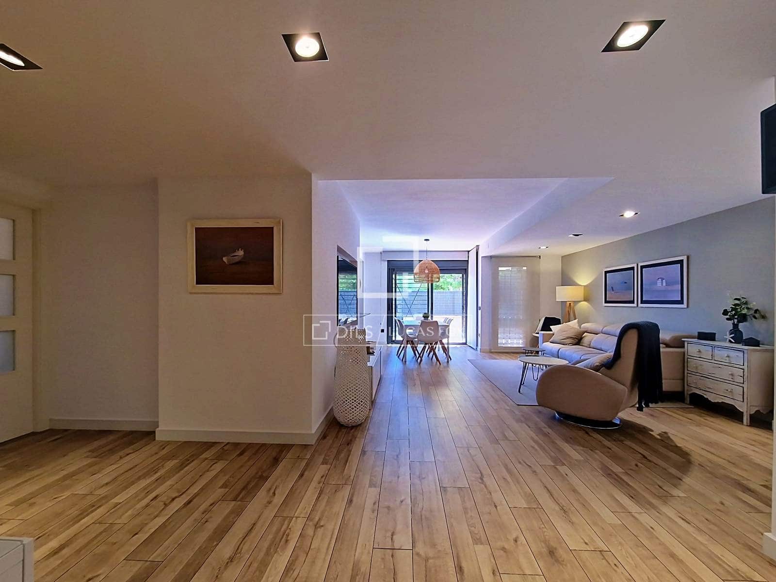 4 bedroom Apartment for sale in Cubelles with pool garage - € 649,000 (Ref: 10148160)