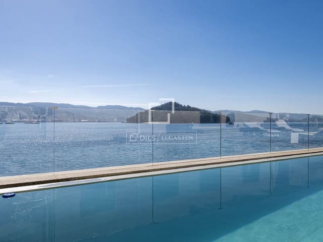3 makuuhuone Huvila myytävänä paikassa Poio mukana uima-altaan 
autotalli - 1 650 000 € (Ref: 10151602)