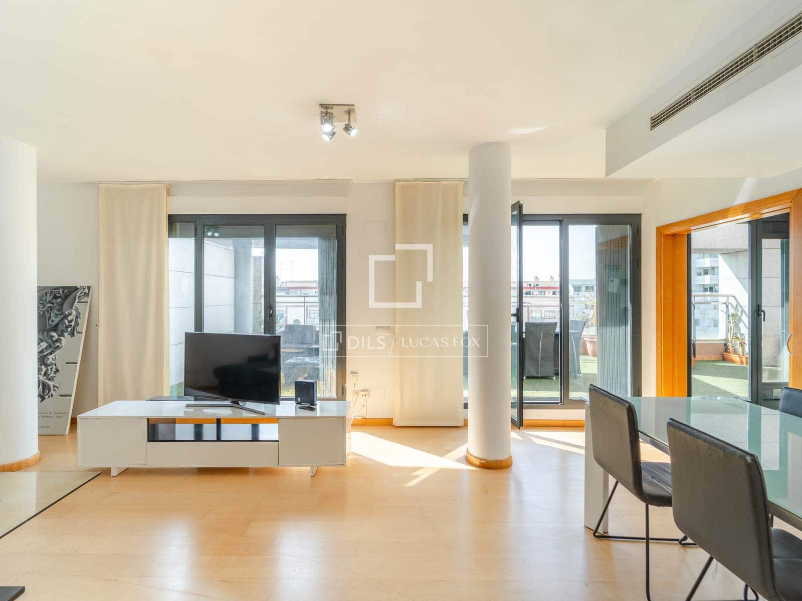 2 makuuhuone Kattohuoneisto myytävänä paikassa Valencia kaupunki mukana uima-altaan 
autotalli - 850 000 € (Ref: 10154075)