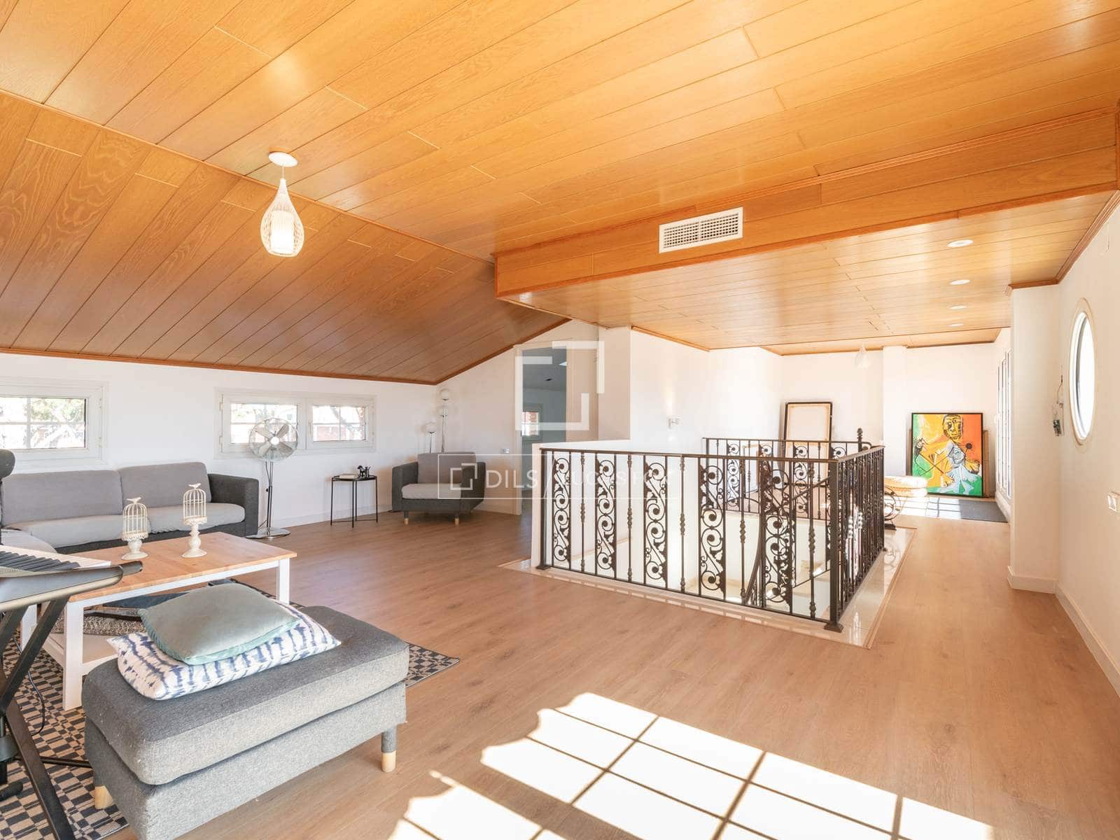 7 bedroom Villa for sale in Gava - € 2,700,000 (Ref: 10154205)