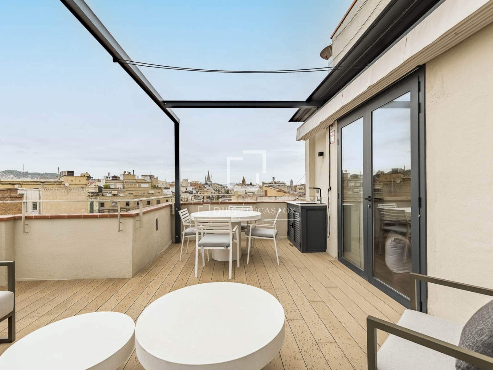 1 chambre Penthouse à vendre à Barcelone ville - 725 000 € (Ref: 10154378)