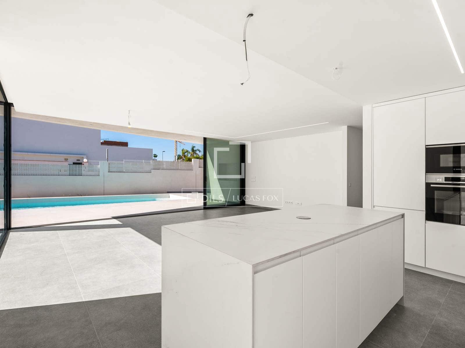 3 bedroom Villa for sale in La Nucia with pool garage - € 1,299,000 (Ref: 10154380)