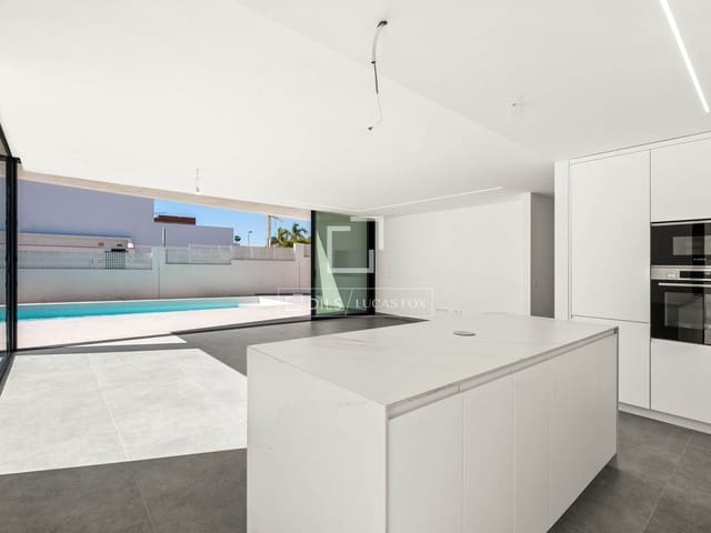 3 soverom Villa til salgs i La Nucia med svømmebasseng garasje - € 1 299 000 (Ref: 10154380)