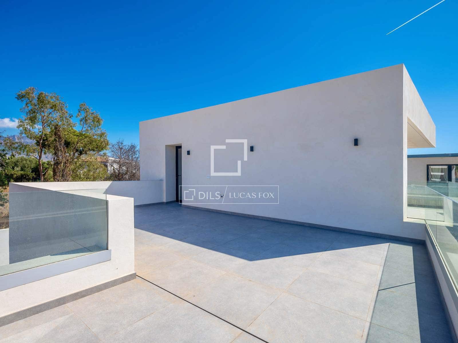 3 bedroom Villa for sale in La Nucia with pool garage - € 1,299,000 (Ref: 10154380)