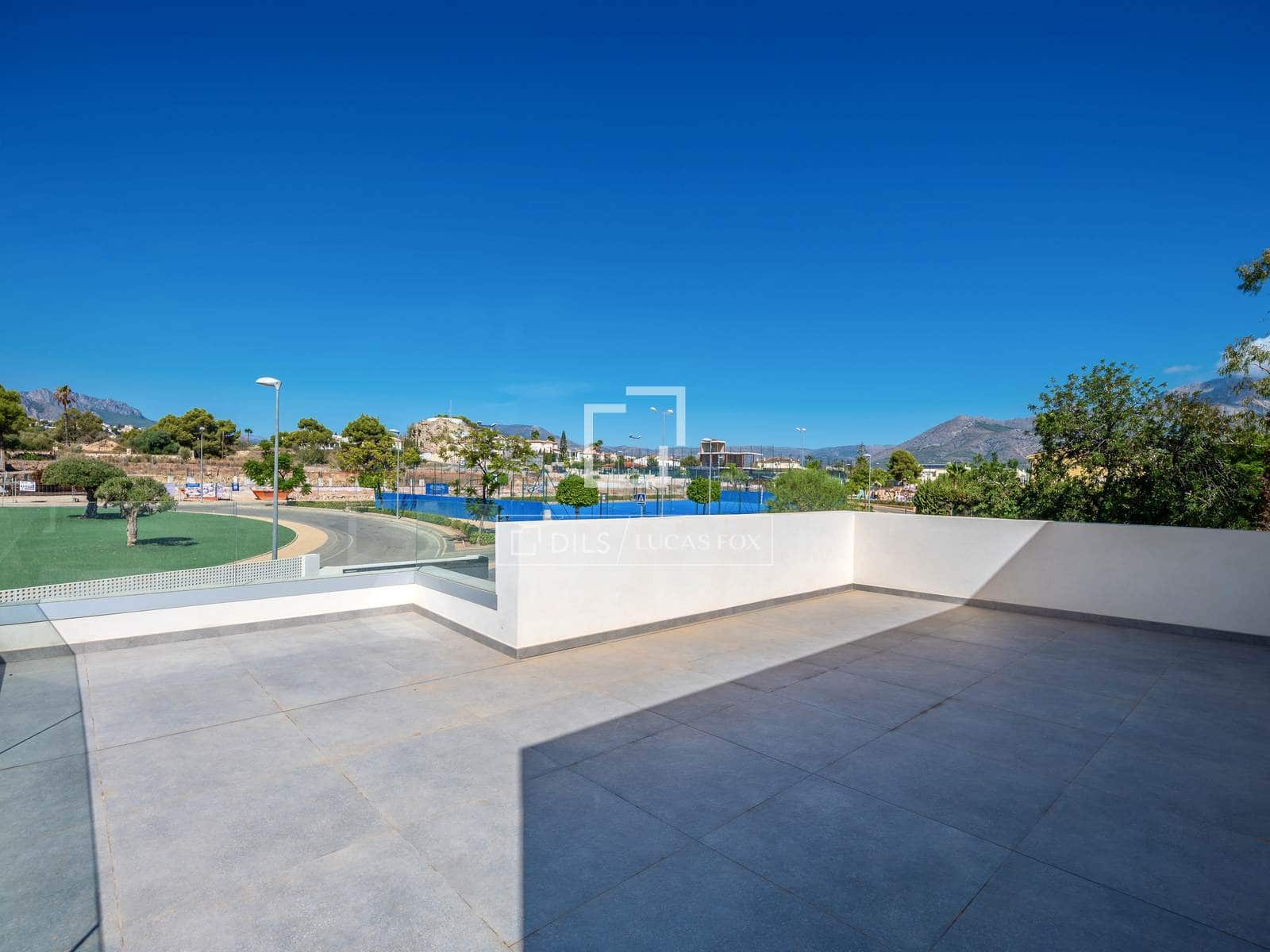 3 bedroom Villa for sale in La Nucia with pool garage - € 1,299,000 (Ref: 10154380)