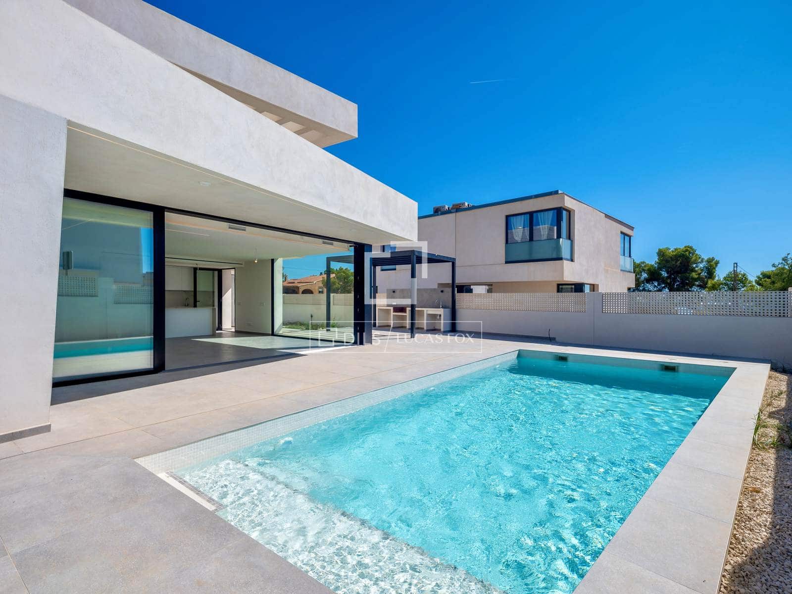 3 bedroom Villa for sale in La Nucia with pool garage - € 1,299,000 (Ref: 10154380)