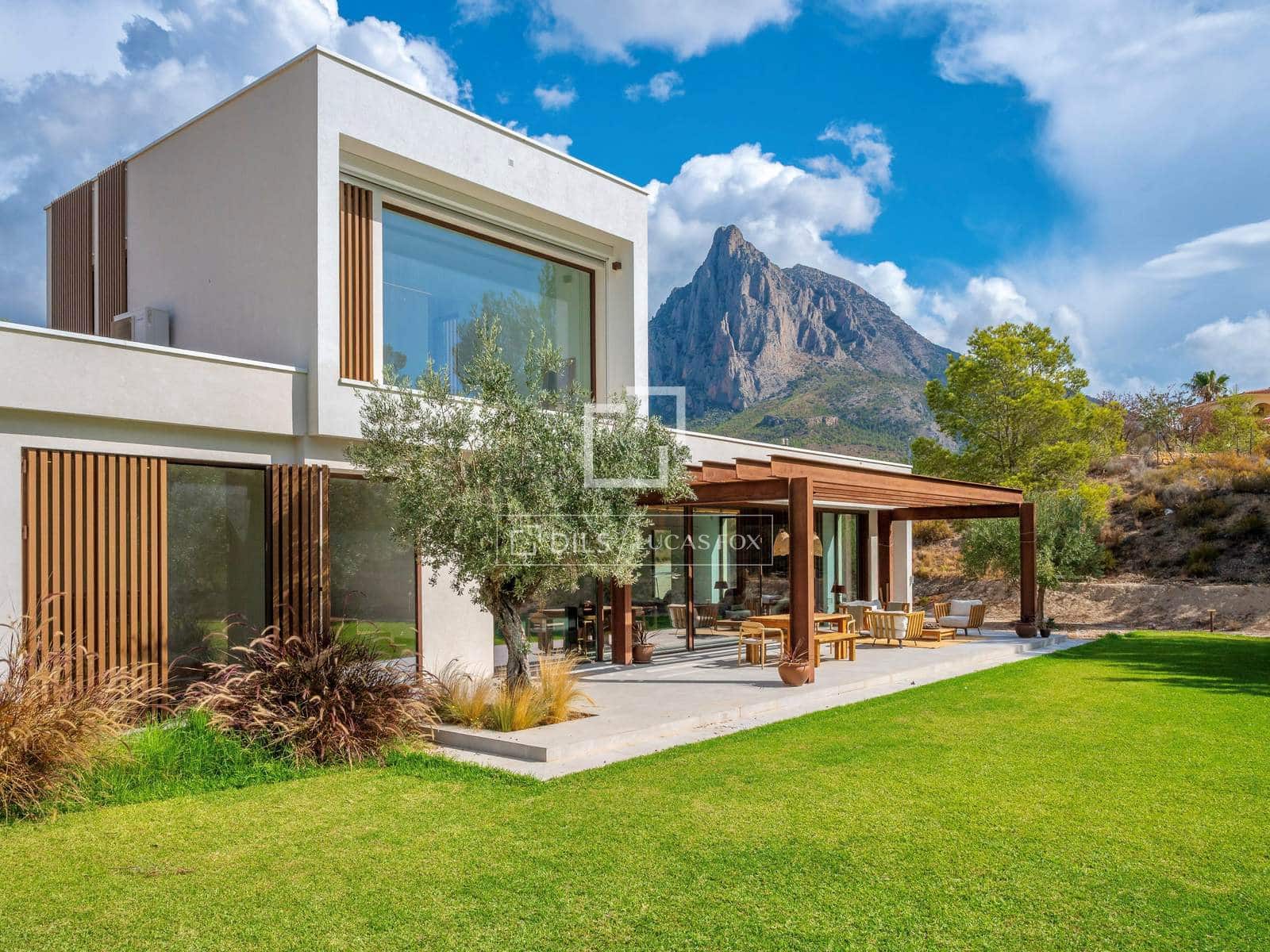 4 soveværelse Villa til salg i Finestrat med swimmingpool garage - € 1.550.000 (Ref: 10154381)